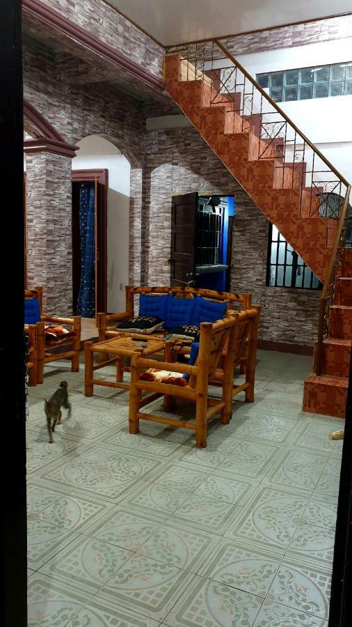אלמינוס Traditional Filipino Transient House And Huts Near 100 Islands Wharf מראה חיצוני תמונה